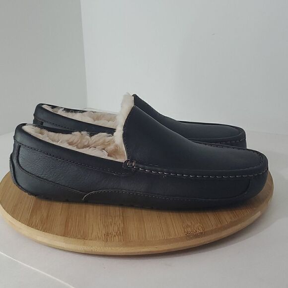 UGG Men's Ascot Slipper Dark Spice Leather Sheep Wool Size 9 NWOB - Picture 2 of 12